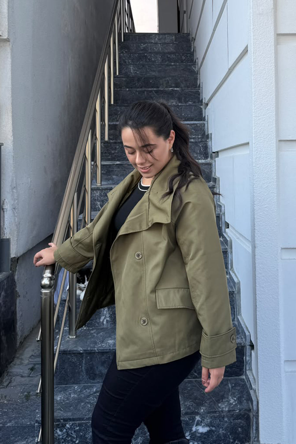 Dik Yaka Asimetrik Düğmeli Oversize Ceket
