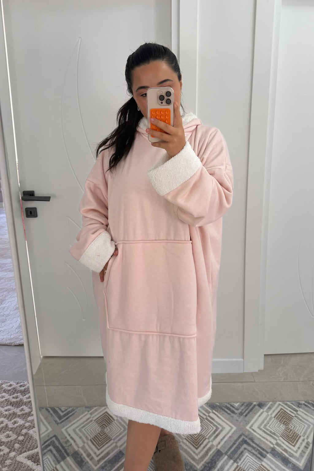 Pembe Giyilebilir Kapüşonlu Battaniye
